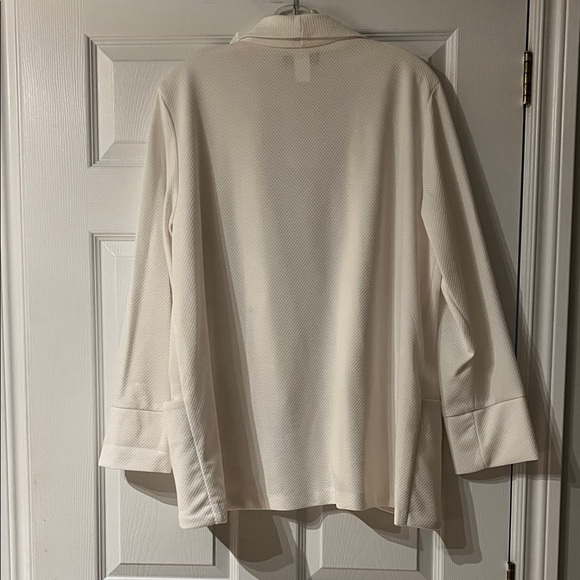 Sold - Robin Artisan Signature White Blazer - Picture 6 of 6